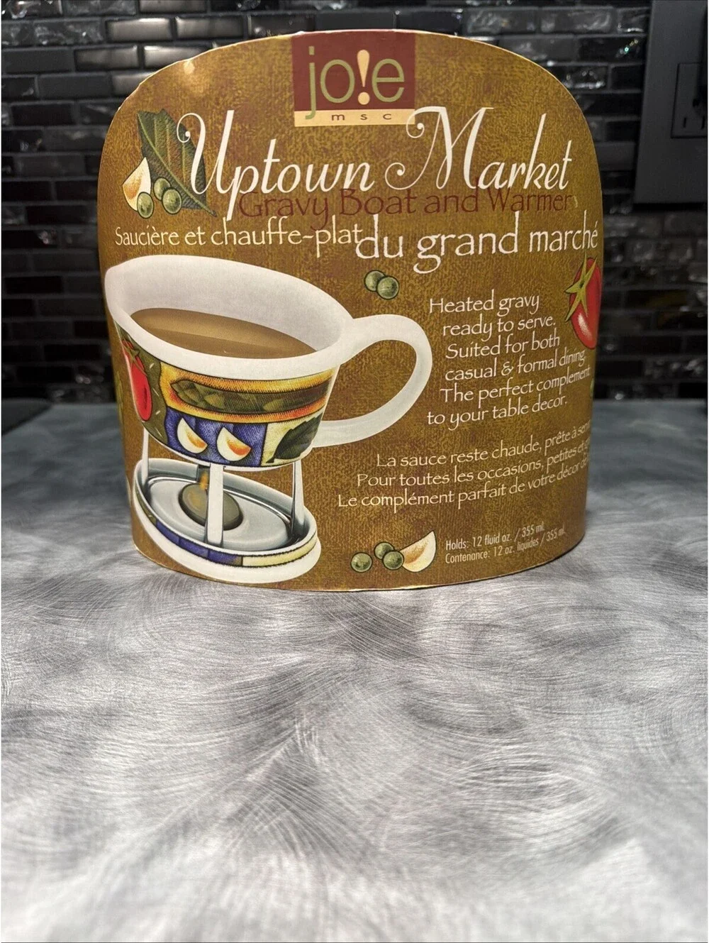 Jo!e Uptown Market Gravy Boat And Warmer Set.